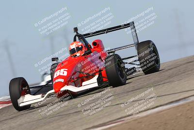 media/Oct-26-2025-CalClub SCCA (Sun) [[8ce1e69566]]/Group 3/Grapevine/